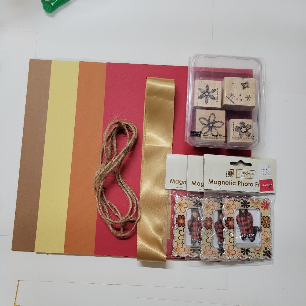 Stampin' Up! Burst Into Bloom Wooden Block Rubber stamp set.
